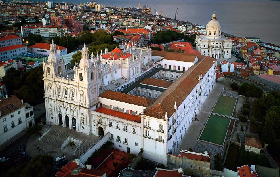 Igreja de São Vicente de Fora - aerial view