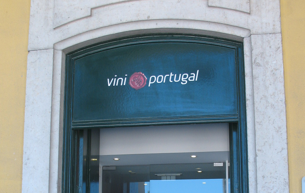Wine Tasting at ViniPortugal