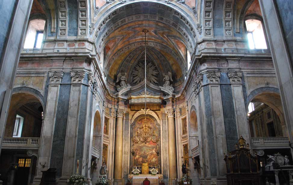 Estrela Basilica - Interior