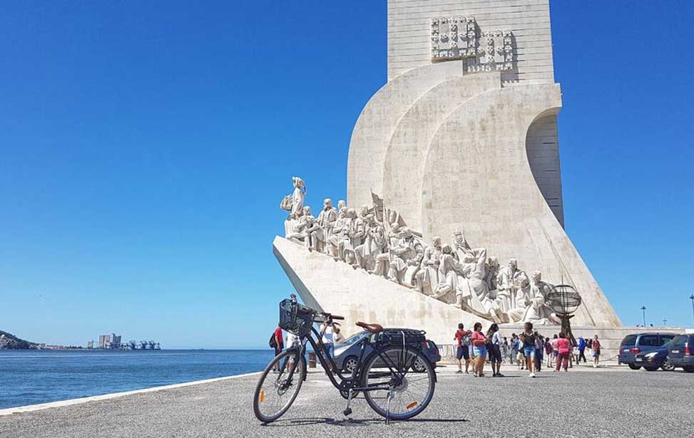 Lisbon: Electric Bike Rental